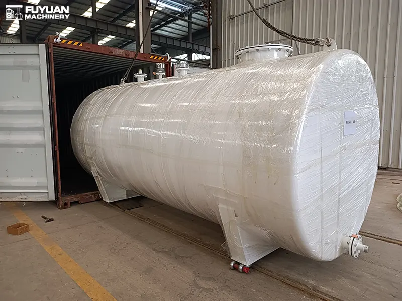 20-Ton Horizontal Storage Tank Being Loaded onto Truck