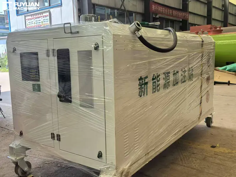 Square-Shaped New Energy Refueling Station