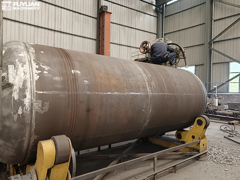 High-Quality Oil Tank Under Construction