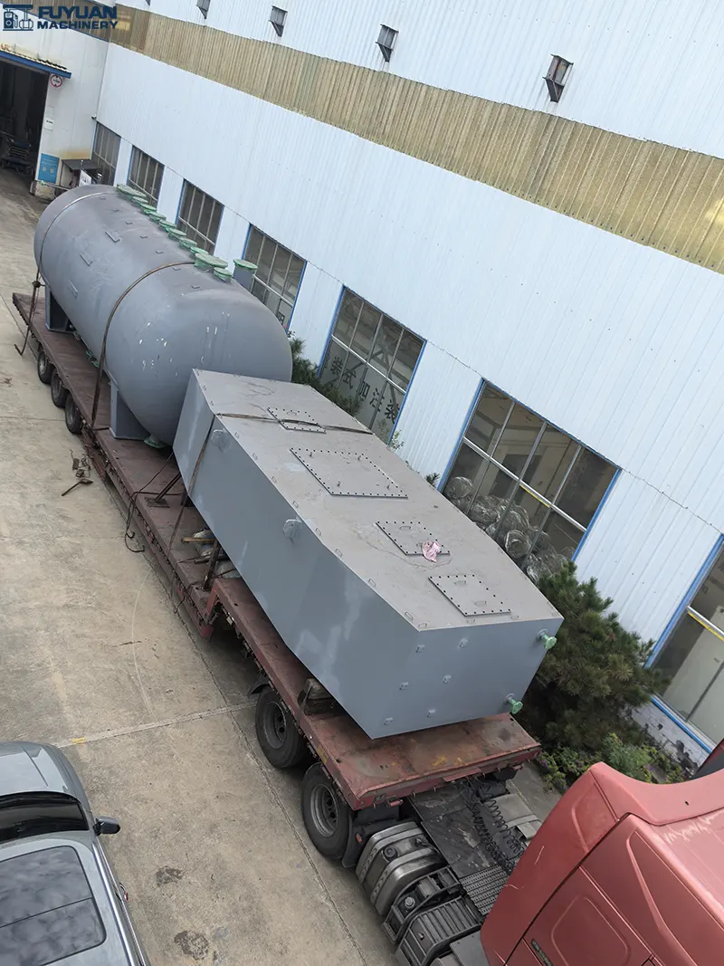 Horizontal Oil Storage Tank Loading and Shipping